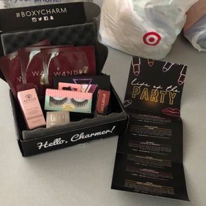 August 2018 Boxycharm